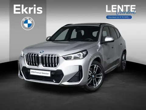 BMW X1 xDrive25e | M Sportpakket | Premium Pack | Stuurwielrand verwarmd | Comfort Access | Achterui
