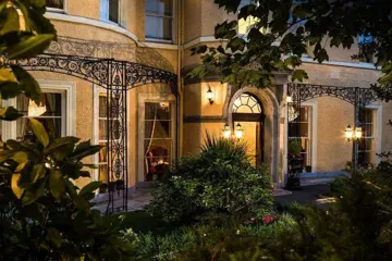 Vienna Woods Hotel - Cork