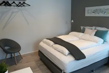 Post-Plaza Guesthouse - Husavik