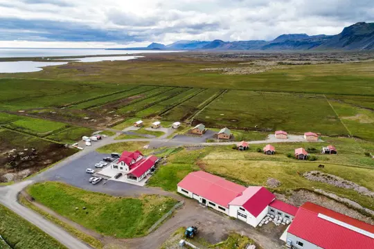 Lysuholl Guesthouse & Cottages - Snaefellsbaer