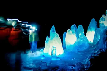 Lofthellir Ice Cave vanuit Myvatn