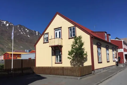 Gamla Guesthouse - Isafjördur