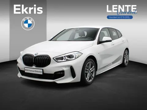 BMW 1 Serie 118i M Sportpakket | Stoelverwarming | Achteruitrijcamera | Sportstoelen | 17" | Lentevo