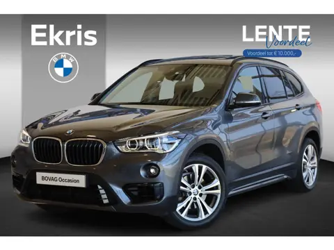 BMW X1 sDrive18i High Executive | Elektrisch Glazen Panorama-dak | Voorstoelen Verwarmd | Elektrisch