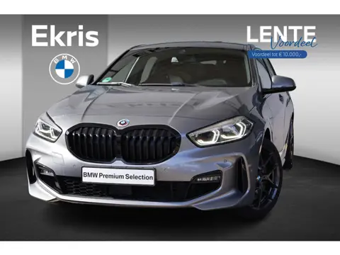 BMW 1-serie 120i Executive | M Sport | Driving Assistant | HiFi | elektrisch verstelbare stoel(en) m