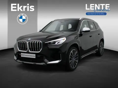 BMW X1 xDrive25e xLine | Stuurwielrand Verwarmd | Achteruitrijcamera | Sportstoelen | DAB | Harman K