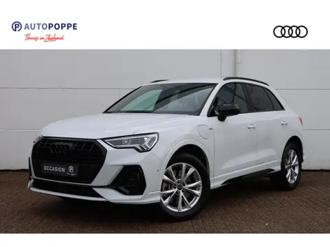 Audi Q3 45 TFSI e S edition 245pk S-Tronic | Camera | Parkassist | Carplay | Elektrische achterklep