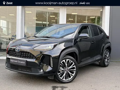 Toyota Yaris Cross 1.5 Hybrid Executive 18 inch | Panoramadak | Half leder | Parkeersensoren rondom