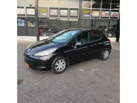 Peugeot 207 1.4 VTi X-line