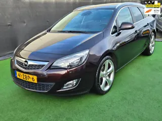 Opel Astra Sports Tourer 1.4 Turbo GT 1e eig NAP!