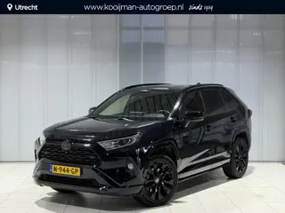 Toyota RAV4 2.5 Hybrid AWD Black Edition | Afn. Trekhaak | All season banden | Side Skirts |