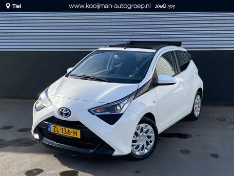 Toyota Aygo 1.0 VVT-i x-play Cabrio, Apple Carplay/Android Auto, achteruitrij camera, BTW-auto, 1e e