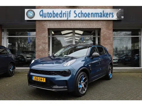 Lynk & Co 01 1.5 261PK! + 6.6Kwh LADEN! 360-CAMERA PANO/SCHUIF INFINITY DAB NAVI CARPLAY STOELVERWAR