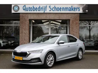 Skoda Octavia 1.0 e-TSI Business Edition Plus STOELVERW. SFEERVERL. CARPLAY CAMERA DIGITAL-DASH ACC 