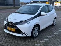 Toyota Aygo 1.0 VVT-i x-play/Dealer Onderh./RIJKLAAR