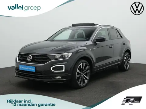 Volkswagen T-Roc 1.5 TSI 150 pk DSG R-Line | Panoramadak | Achteruitrijcamera | Stoelverwarming | Na