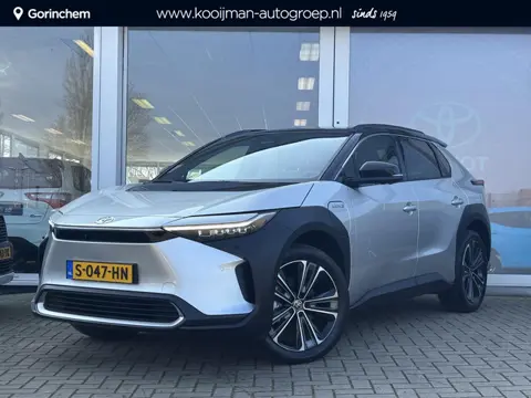 Toyota bZ4X Launch Edition Premium 71 kWh | Panoramadak | Stoelventilatie | Blindspot | 360 Camera |