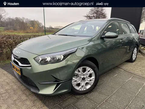 Kia Ceed Sportswagon 1.5 T-GDi DynamicLine , Afneembare trekhaak, Unieke Kleur, Navigatie, Apple Car