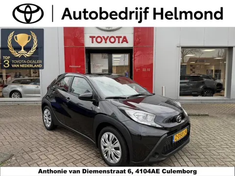 Toyota Aygo X 1.0 VVT-i MT Play Achteruitrij camera | Navigatie Apple CarPlay/Android Auto | Dealer 