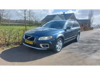 Volvo XC70 2.4 D5 Momentum CLIMA/NAVI/XENON BJ 2008