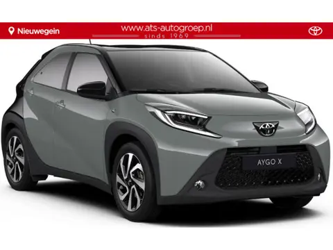 Toyota Aygo X 1.0 VVT-i MT Pulse Nieuw |  Celestite Grey/zwart dak  en Pure white/ zwart dak | Direc