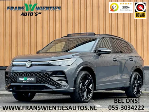 Volkswagen Tiguan 1.5 eHybrid R-Line Edition | Black Style | Panoramadak | Elektrische Trekhaak | 20