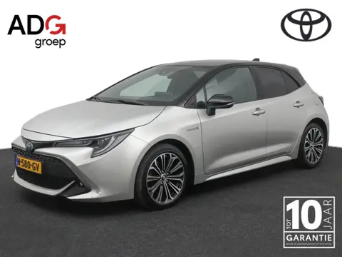 Toyota Corolla 2.0 Hybrid Bi-tone | Cruise control | Apple carplay android auto | Keyless |