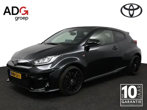 Toyota Yaris 1.6 GR Premium | 4WD | 261 PK | Apple carplay | Stuur en stoelverwarming |