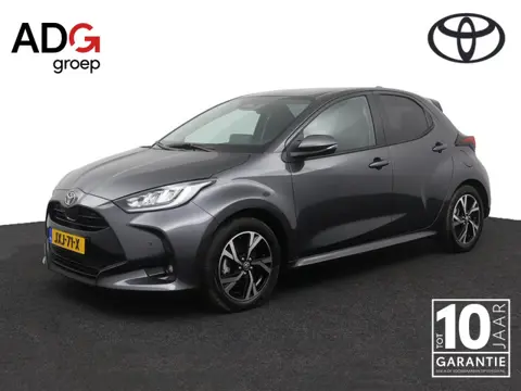 Toyota Yaris 1.5 Hybrid 115 Dynamic | Stuur en stoel verwarming | Parkeersensoren |