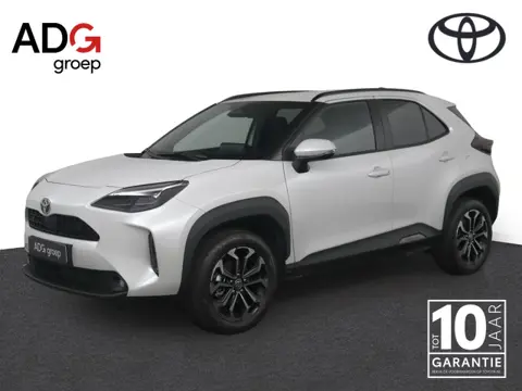 Toyota Yaris Cross 1.5 Hybrid 130 Dynamic | Stuur en stoel verwarming | Parkeer sensoren | Navigatie