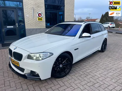 BMW 5-serie Touring 520i M Sport Edition-PANO-NAV-PDC-