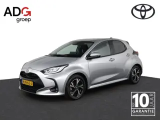 Toyota Yaris 1.5 Hybrid 115 Dynamic | Bij aanschaf van deze auto 1e jaar gratis onderhoud ! |