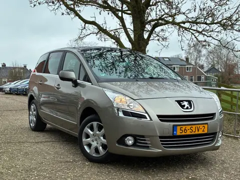 Peugeot 5008 1.6 VTi ST 5p. | NAP | Navi + Clima + Cruise nu €7.450,-!!!
