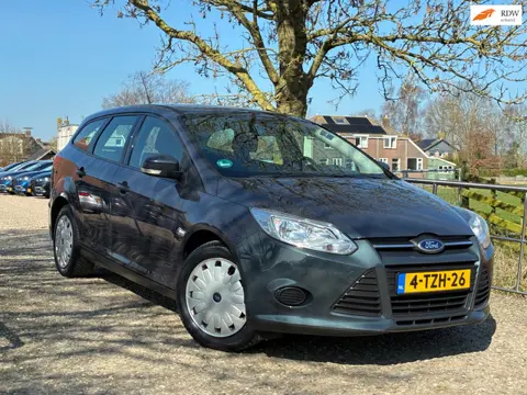 Ford Focus Wagon 1.6 TDCI Lease Trend | Cruise + Airco + Navi Nu € 4.975,-!!!