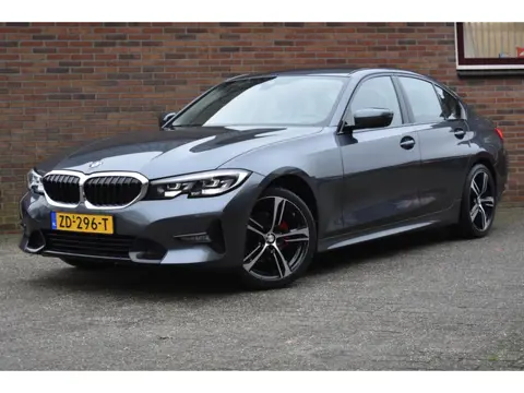BMW 3-serie 320i Executive Edition '19 LED Navi Clima Cruise Inruil mogelijk