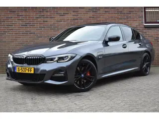 BMW 3-serie 330e xDrive High Executive '22 SOH 94,6% Leder M Pakket Clima Navi Laser Light Navi Clim