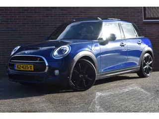 Mini Mini 2.0 Cooper SD Chili Serious Business '17 LED Pano Clima Navi Cruise Inruil mogelijk
