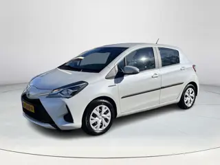 Toyota Yaris 1.5 Hybrid Active | Navigatie  Fietsendragerbeugel | Parkeercamera | Cruise control |