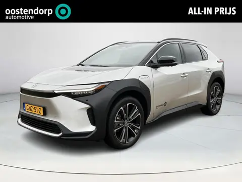 Toyota bZ4X Premium 71 kWh | Panoramisch dak | 3 Fase laden | Precious Silver Prem. metallic/ zwart 