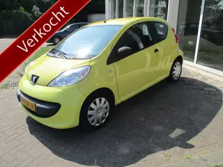 Peugeot 107 1.0-12V XR (bj 2006)