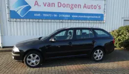 SKODA OCTAVIA 1.6 FSI ELEGANCE,Xenon,Navi,Bltooth,Cruise,PDC