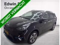 Kia e-Niro ExecutiveLine 64 kWh | Schuifdak | 3-fase | SOH 100% | Warmtepomp | Carplay | Camera | Fu