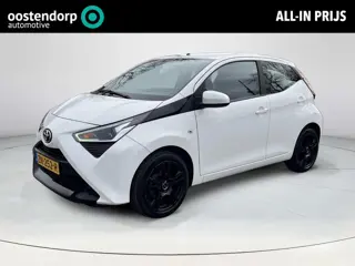 Toyota Aygo 1.0 VVT-i x-play | 5 deurs | Airconditioning | Parkeercamera | Bluetooth | Licht metalen