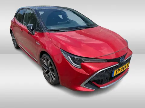 Toyota Corolla 1.8 Hybrid Executive / Camera / Head-up / CarPlay / 18'' / Keyless / Stoelverwarming 