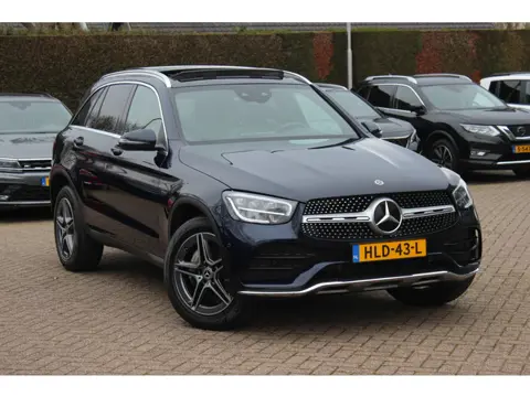 Mercedes-Benz GLC 300e 4MATIC Premium Plus / SoH 88,3 % / Panoramadak / Camera / Leder&Alcantara / 1