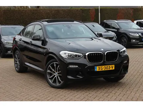 BMW X4 xDrive20i High Exe. M Sport / Panoramadak / 360Camera / Leder / 20'' / Harman Kardon / Naviga