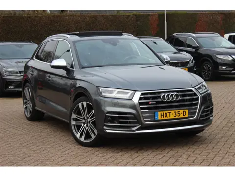 Audi SQ5 3.0 TFSI quattro Pro Line Plus / Trekhaak / Panoramadak / Camera / Luchtvering / Leder / 20