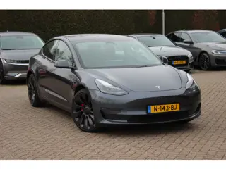 Tesla Model 3 Performance AWD 75 kWh / SoH 90,3% / Autopilot / Panoramadak / Camera / Leder / 20'' /