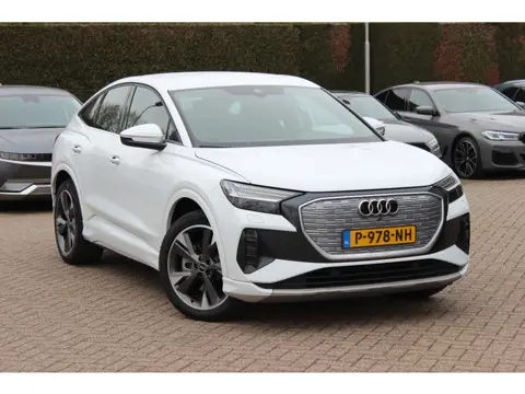 Audi Q4 Sportback e-tron 40 Launch edition Advanced 77 kWh / SoH 93,8% / CarPlay / Matrix LED / Spor