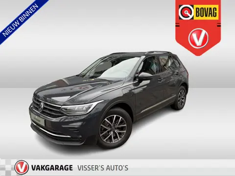 Volkswagen Tiguan 1.4 TSI eHybrid Business 245 PK | stuur + stoel verwarming | | 17 inch velgen | li